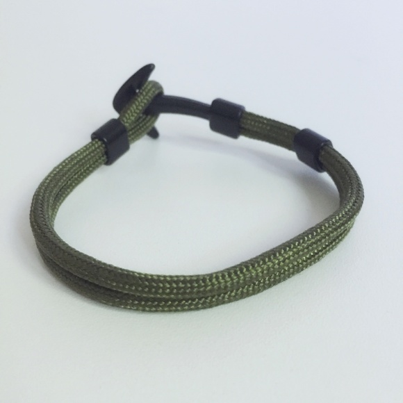 Olive Green Anchor Hook Adjustable Bracelet New - Picture 3 of 4
